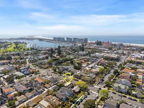 View/Area - 1309 9th St, Coronado, CA 92118 photo 2 of 13
