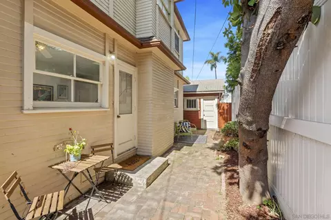 Exterior - 1309 9th St, Coronado, CA 92118 photo 6 of 11