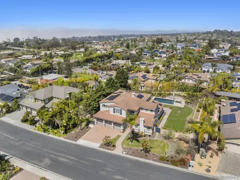 View/Area - 540 Nobel Ct, Encinitas, CA 92024 photo 4 of 9