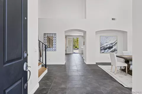 Entry Way - 540 Nobel Ct, Encinitas, CA 92024 photo 1 of 3