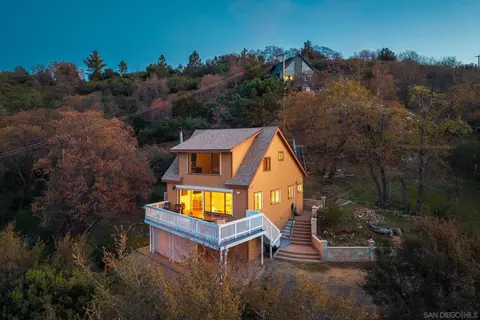1090 Valley View Dr, Julian, CA 92036