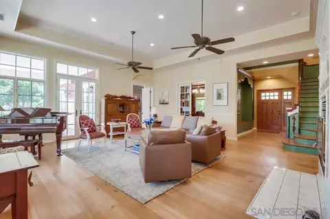 Living - 15815 Indian Valley Rd, Jamul, CA 91935 photo 2 of 4