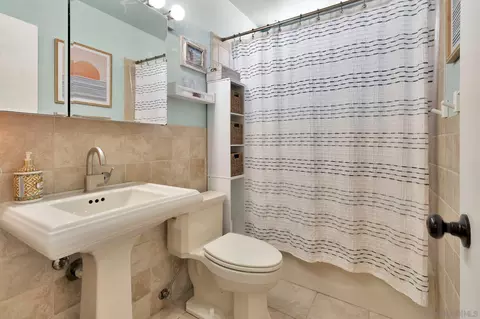 Bath - 9732 Dunedin Ct, Santee, CA 92071 photo 2 of 2