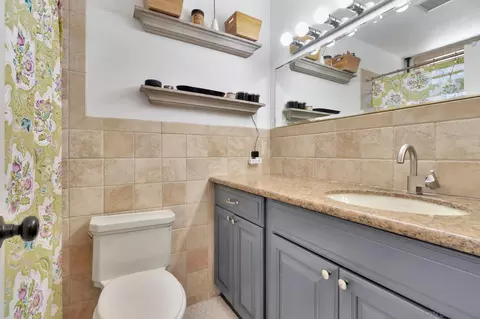 Bath - 9732 Dunedin Ct, Santee, CA 92071 photo 1 of 2
