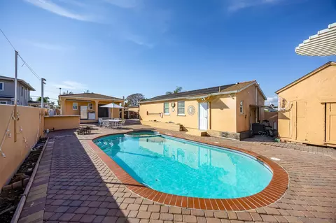 Exterior - 219 Second Ave, Chula Vista, CA 91910 photo 3 of 12