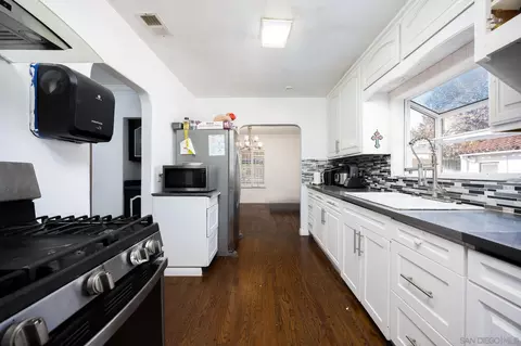 Kitchen - 219 Second Ave, Chula Vista, CA 91910 photo 3 of 3