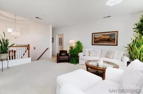 10439 Miracle Waters Ct, Spring Valley, CA 91977 photo 4
