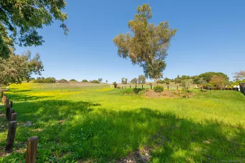 10477 Pine Grv, Spring Valley, CA 91978 photo 22