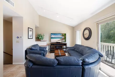 Living - 7700 Parkway Dr #4, La Mesa, CA 91942 photo 1 of 4