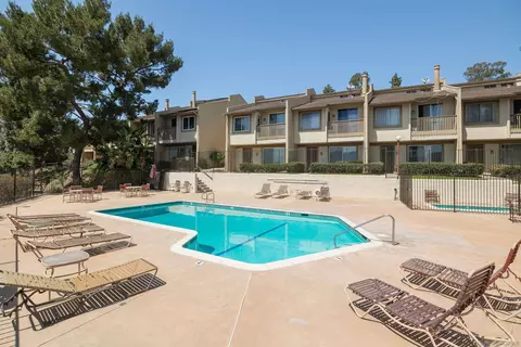 7700 Parkway Dr #4, La Mesa, CA 91942