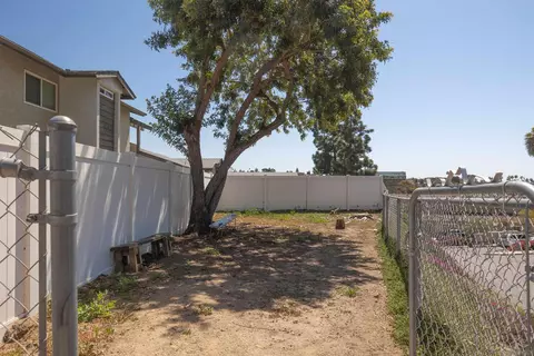 Exterior - 7700 Parkway Dr #4, La Mesa, CA 91942 photo 7 of 7