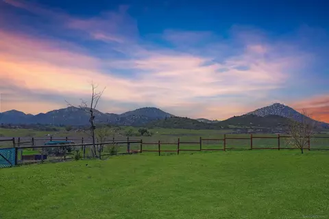 196 Sawday Rd, Ramona, CA 92065 photo 2