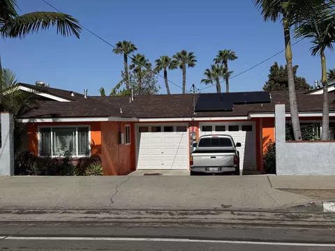 475-477 E Indian Rock Rd, Vista, CA 92084