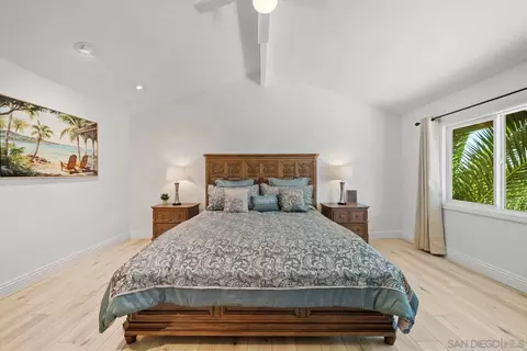 Bedroom - 17221 Cloudcroft Dr, Poway, CA 92064 photo 3 of 9