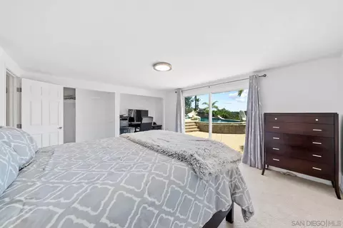 Bedroom - 17221 Cloudcroft Dr, Poway, CA 92064 photo 6 of 9