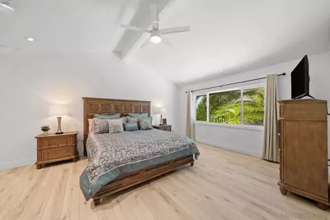 Bedroom - 17221 Cloudcroft Dr, Poway, CA 92064 photo 1 of 9