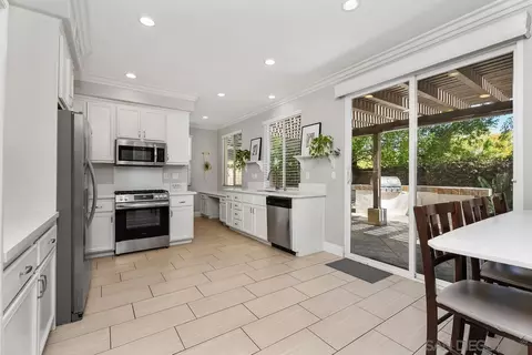 Kitchen - 6 Reston Way, Ladera Ranch, CA 92694 photo 1 of 3
