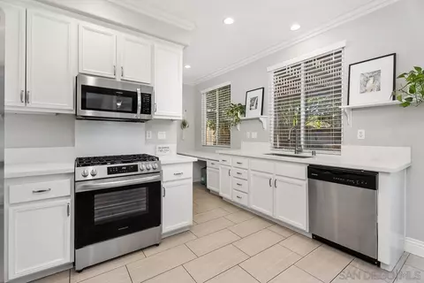 Kitchen - 6 Reston Way, Ladera Ranch, CA 92694 photo 3 of 3