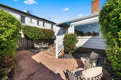 Exterior - 310 J Ave, Coronado, CA 92118 photo 5 of 5