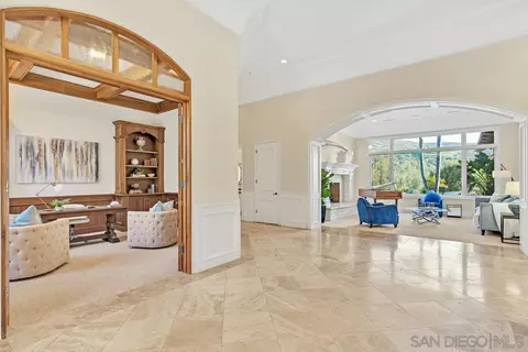 Entry Way - 14940 Oak Trail Ct, Poway, CA 92064 photo 1 of 4