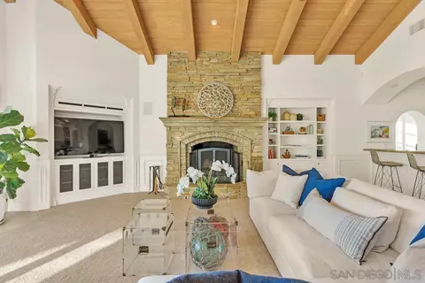 Living - 14940 Oak Trail Ct, Poway, CA 92064 photo 6 of 6