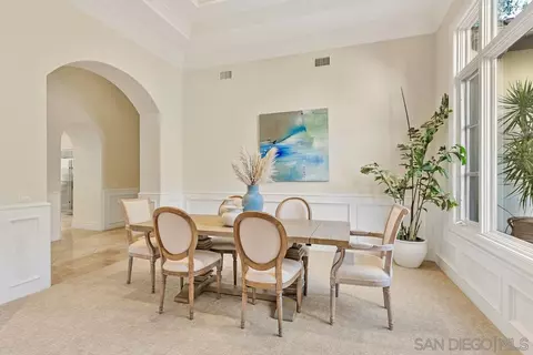 Dining - 14940 Oak Trail Ct, Poway, CA 92064 photo 1 of 3