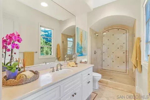 Bath - 14940 Oak Trail Ct, Poway, CA 92064 photo 2 of 7