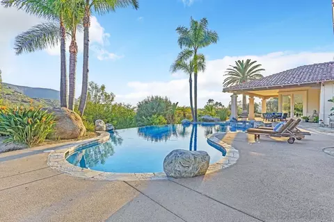 Exterior - 14940 Oak Trail Ct, Poway, CA 92064 photo 8 of 16