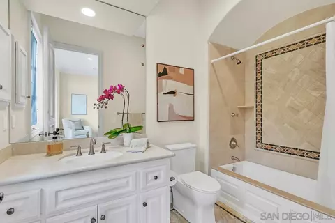 Bath - 14940 Oak Trail Ct, Poway, CA 92064 photo 4 of 7