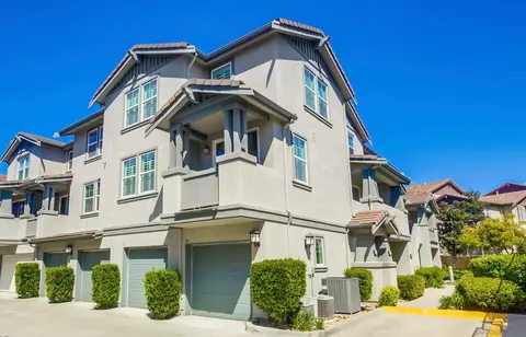 16915 Hutchins Lndg #44, San Diego, CA 92127