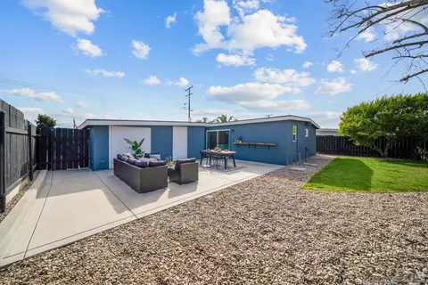 Exterior - 744 Oneonta Ave, Imperial Beach, CA 91932 photo 7 of 10