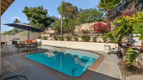 Exterior - 10019 Settle Rd, Santee, CA 92071 photo 3 of 8