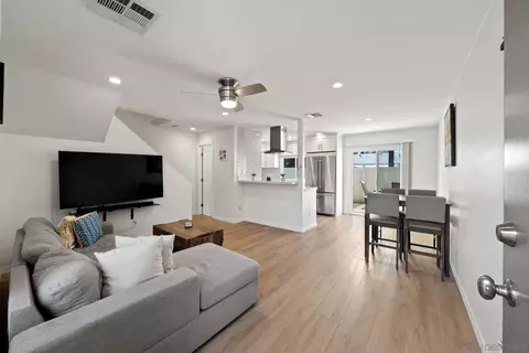 655 E Washington Ave #G, El Cajon, CA 92020 photo 3
