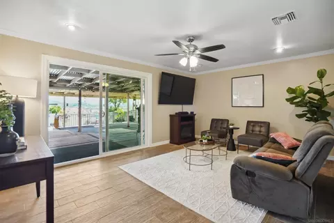 9537 E Hartland Cir, Santee, CA 92071 photo 2