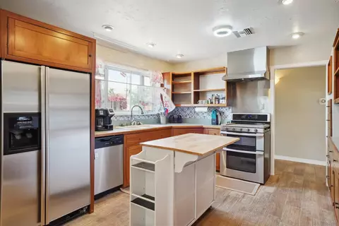 9537 E Hartland Cir, Santee, CA 92071 photo 13