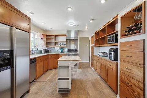 9537 E Hartland Cir, Santee, CA 92071 photo 11
