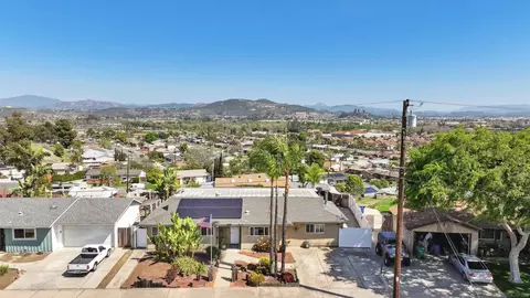 9537 E Hartland Cir, Santee, CA 92071 photo 7