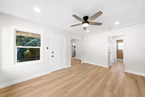 8494-98 Hillcrest Ave, La Mesa, CA 91941 photo 24