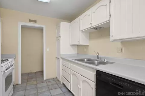 Kitchen - 9703 Lutheran Way, Santee, CA 92071 photo 4 of 4