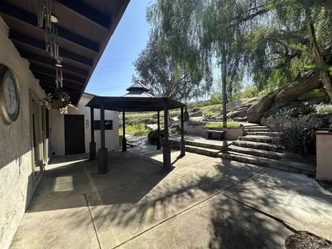 9515 Petite Ln, Lakeside, CA 92040