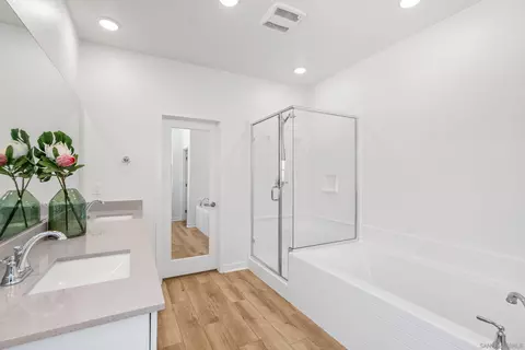 Bath - 35111 Cooper Pl, Fallbrook, CA 92028 photo 4 of 4