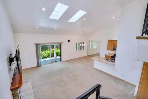 Living - 2410 Nielsen St, El Cajon, CA 92020 photo 11 of 13