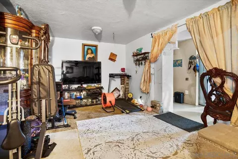 8719 Gardena Rd, Lakeside, CA 92040 photo 27