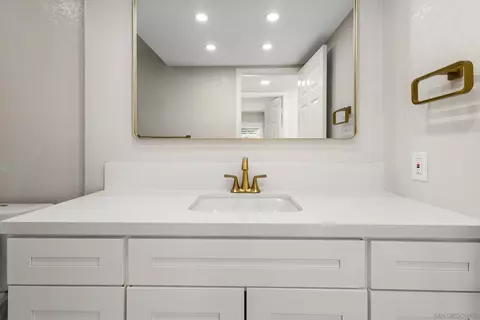 4689 Adra Way, Oceanside, CA 92056 photo 21