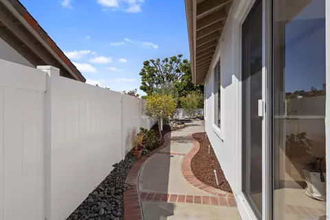 4689 Adra Way, Oceanside, CA 92056 photo 29