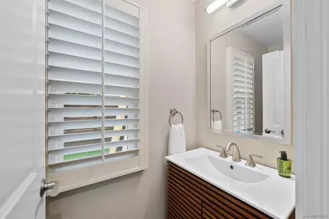 6755 Tyrian St, La Jolla, CA 92037 photo 18