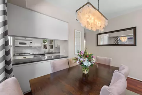 6755 Tyrian St, La Jolla, CA 92037 photo 13