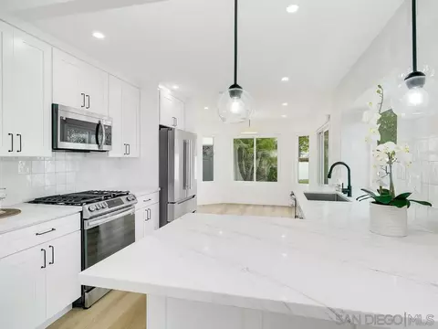 4951 Delos Way, Oceanside, CA 92056 photo 9