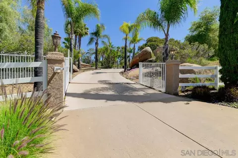 15354 Broad Oaks Rd, El Cajon, CA 92021 photo 4