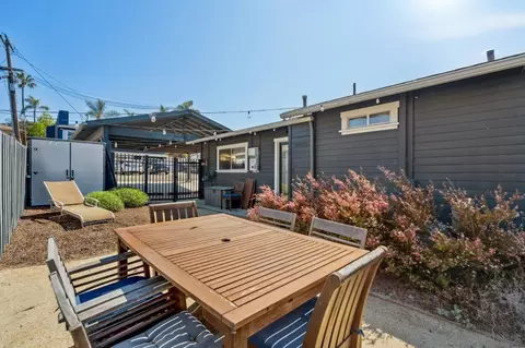 Exterior - 402 N Nevada St, Oceanside, CA 92054 photo 9 of 13